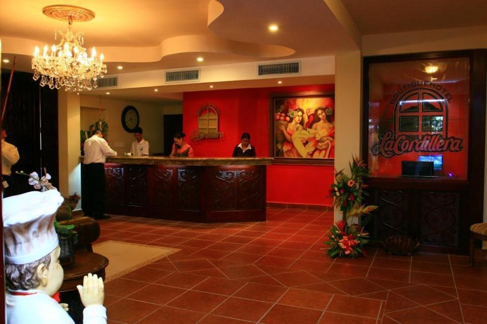 Boutique Hotel La Cordillera San Pedro Sula Exterior photo